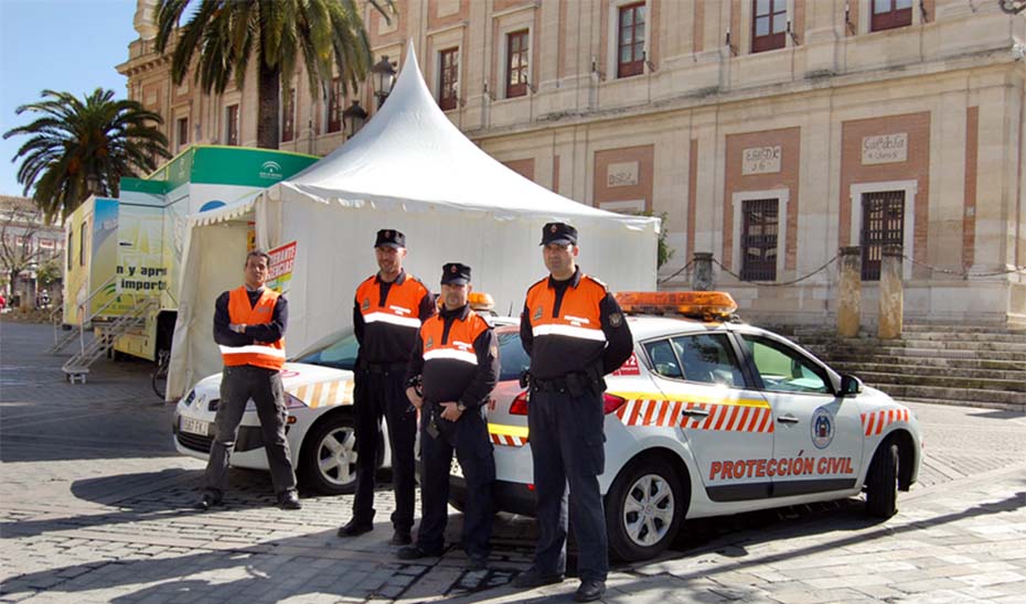 Las agrupaciones locales de Protección Civil de Andalucía atienden a una población global de 7.169.109 personas.